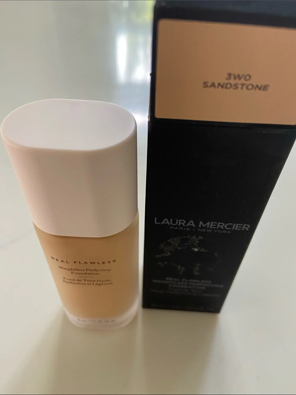 laura mercier Real Flawless Foundation - Sandstone Beige